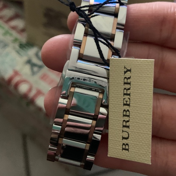 Burberry bu9006 men’s watch two tones 38mm NWT - Picture 5 of 5